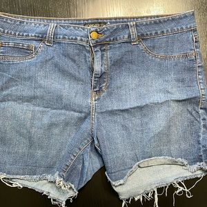 Used! Blue jeans short
